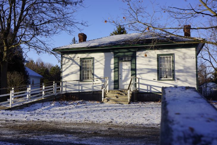 Façade du cottage Chapman.