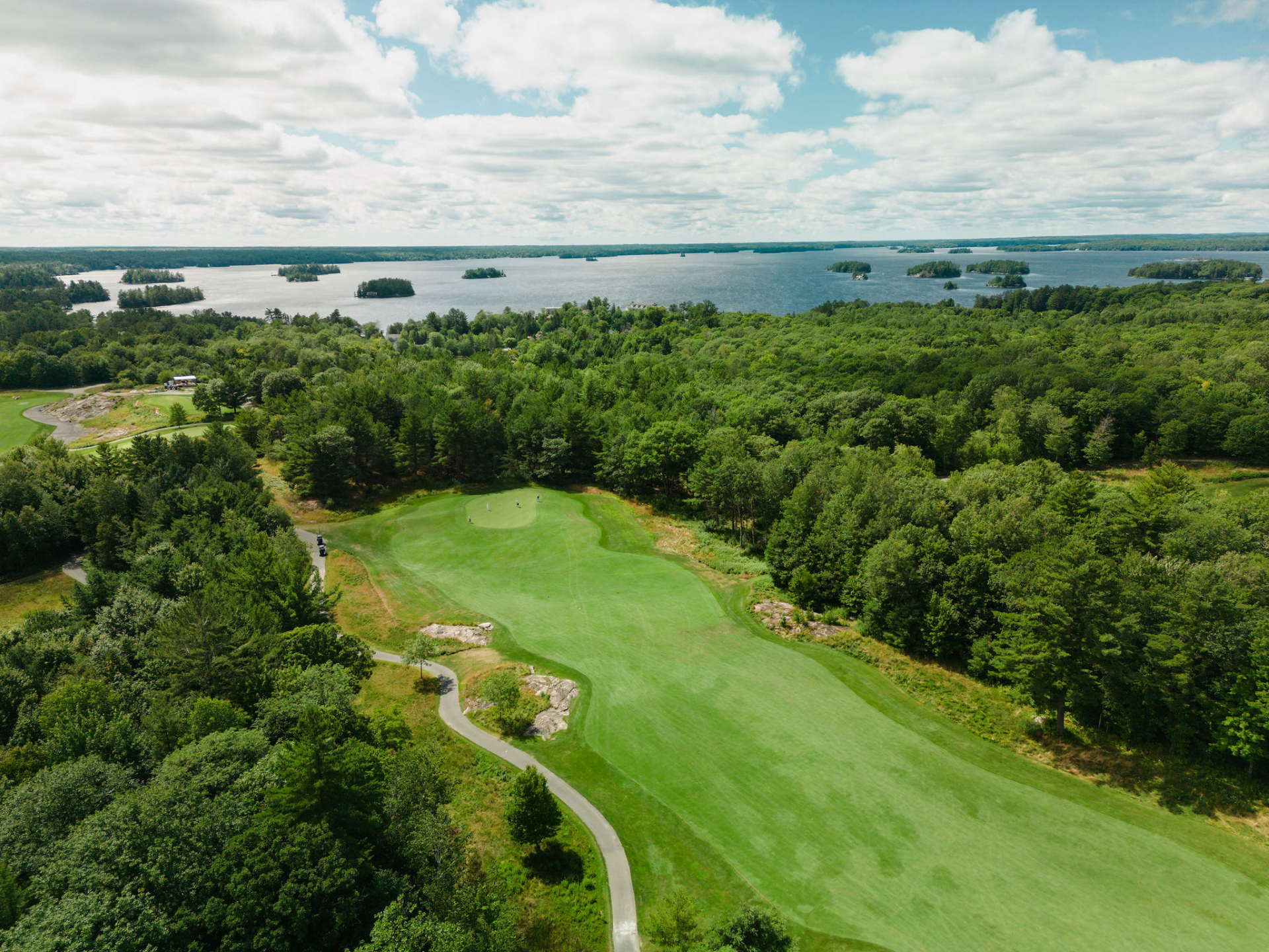 A bird’s eye view of a golf course.